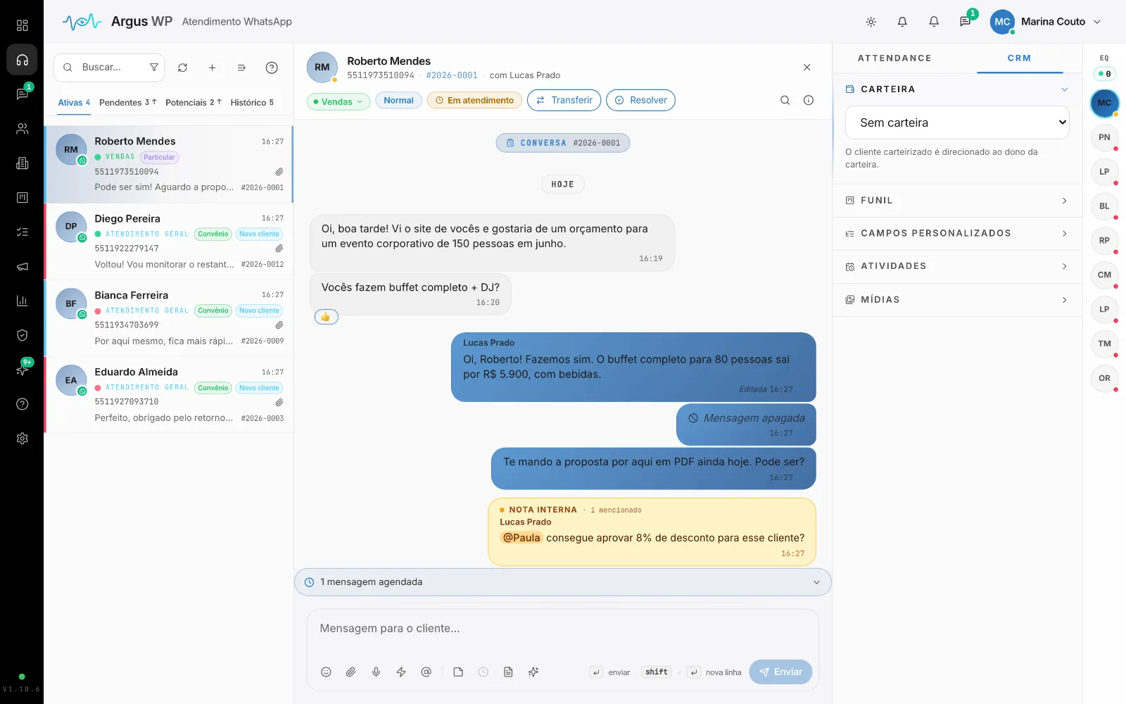 Painel do contato com funil, campos e atividades ao lado da conversa.